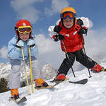 Дети и горнолыжный спорт в Австрии 