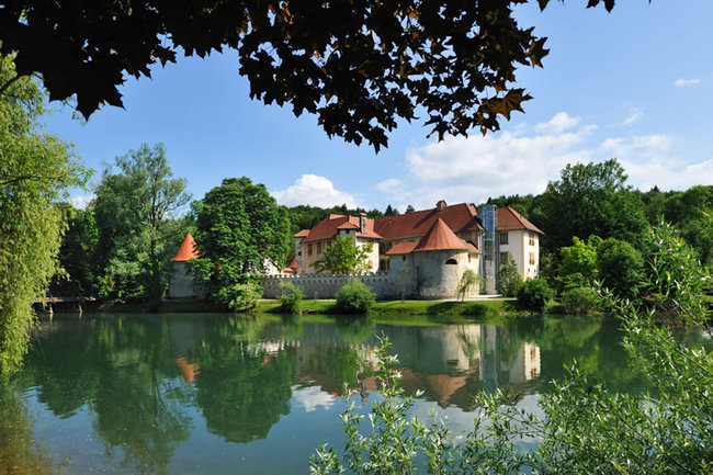 Посещаем Град Оточец в Словении