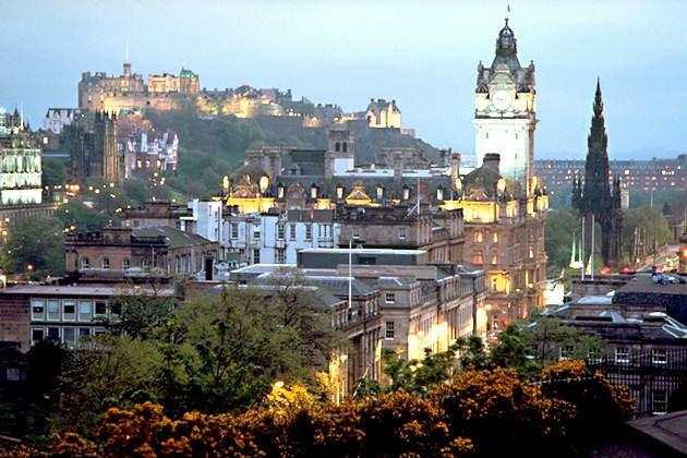 Проводим отдых в столице Шотландии – Эдинбург
